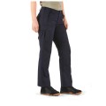 64386_724_WomensStrykePant_04.jpg